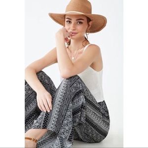 Black & White Pants | Size: Small